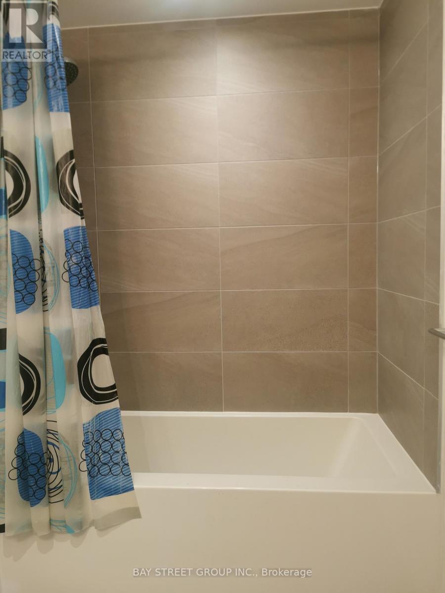 1801 - 5 Buttermill Avenue, Vaughan, Ontario  L4K 0J5 - Photo 16 - N12706120