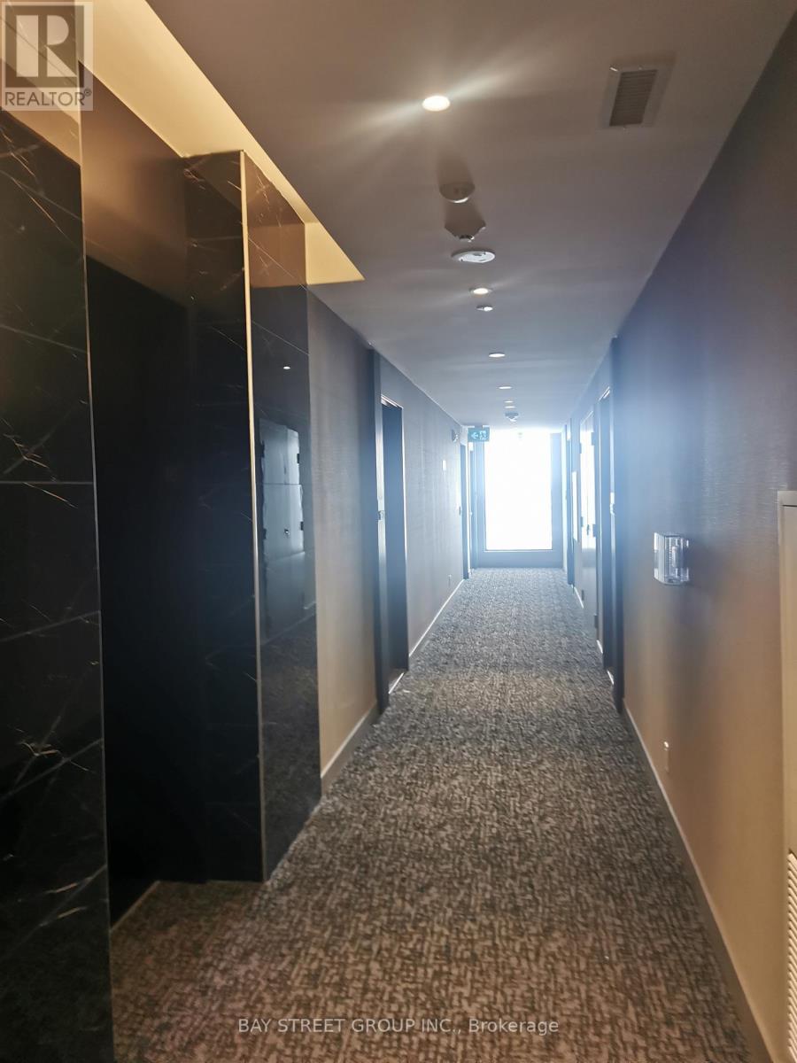 1801 - 5 Buttermill Avenue, Vaughan, Ontario  L4K 0J5 - Photo 19 - N12706120