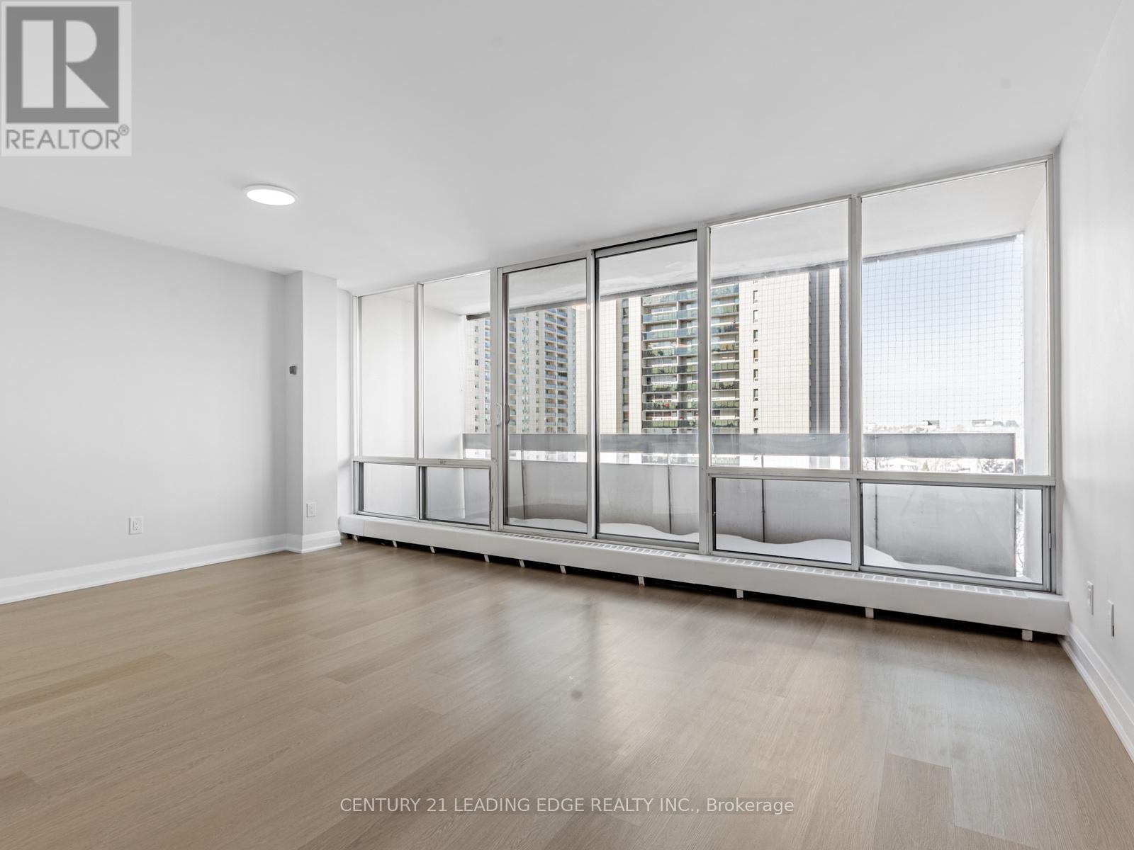 718 - 377 Ridelle Avenue, Toronto, Ontario  M6B 1K2 - Photo 12 - W12817706