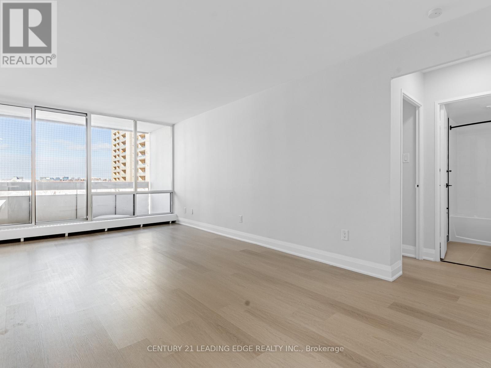 718 - 377 Ridelle Avenue, Toronto, Ontario  M6B 1K2 - Photo 15 - W12817706