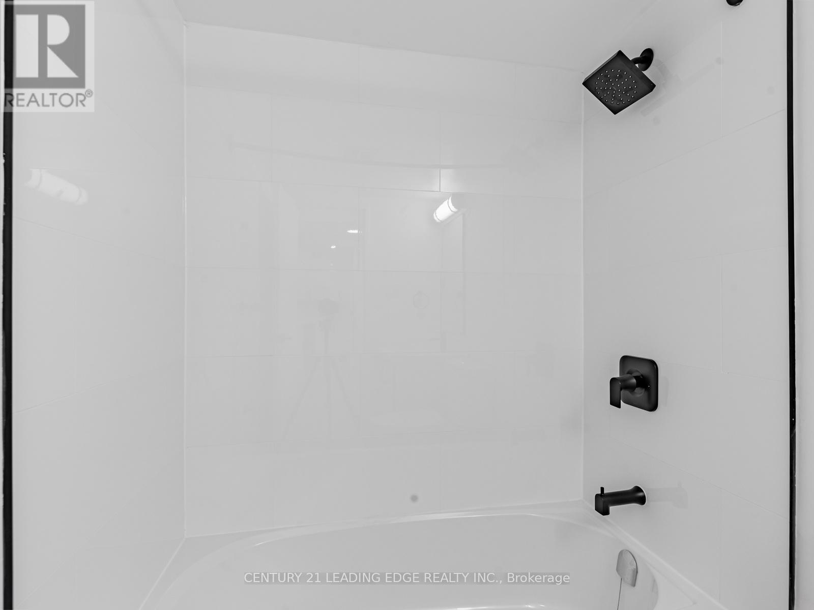 718 - 377 Ridelle Avenue, Toronto, Ontario  M6B 1K2 - Photo 20 - W12817706