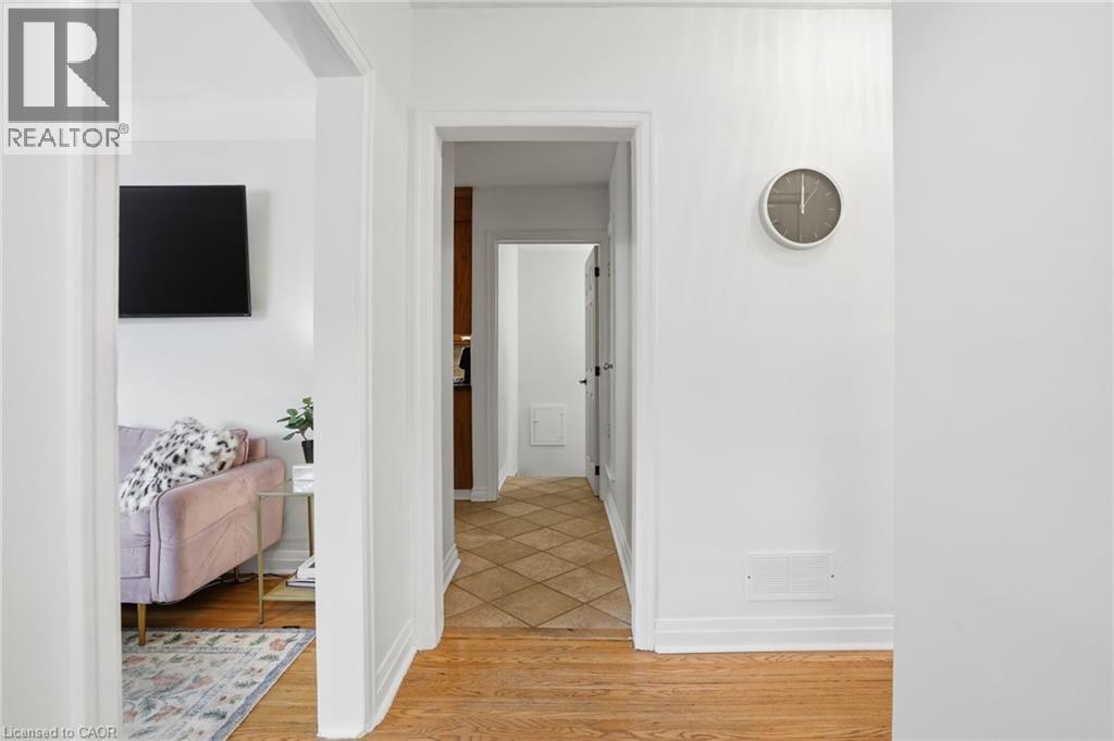 59 Oakley Court, Ancaster, Ontario  L9G 1T7 - Photo 19 - 40799932