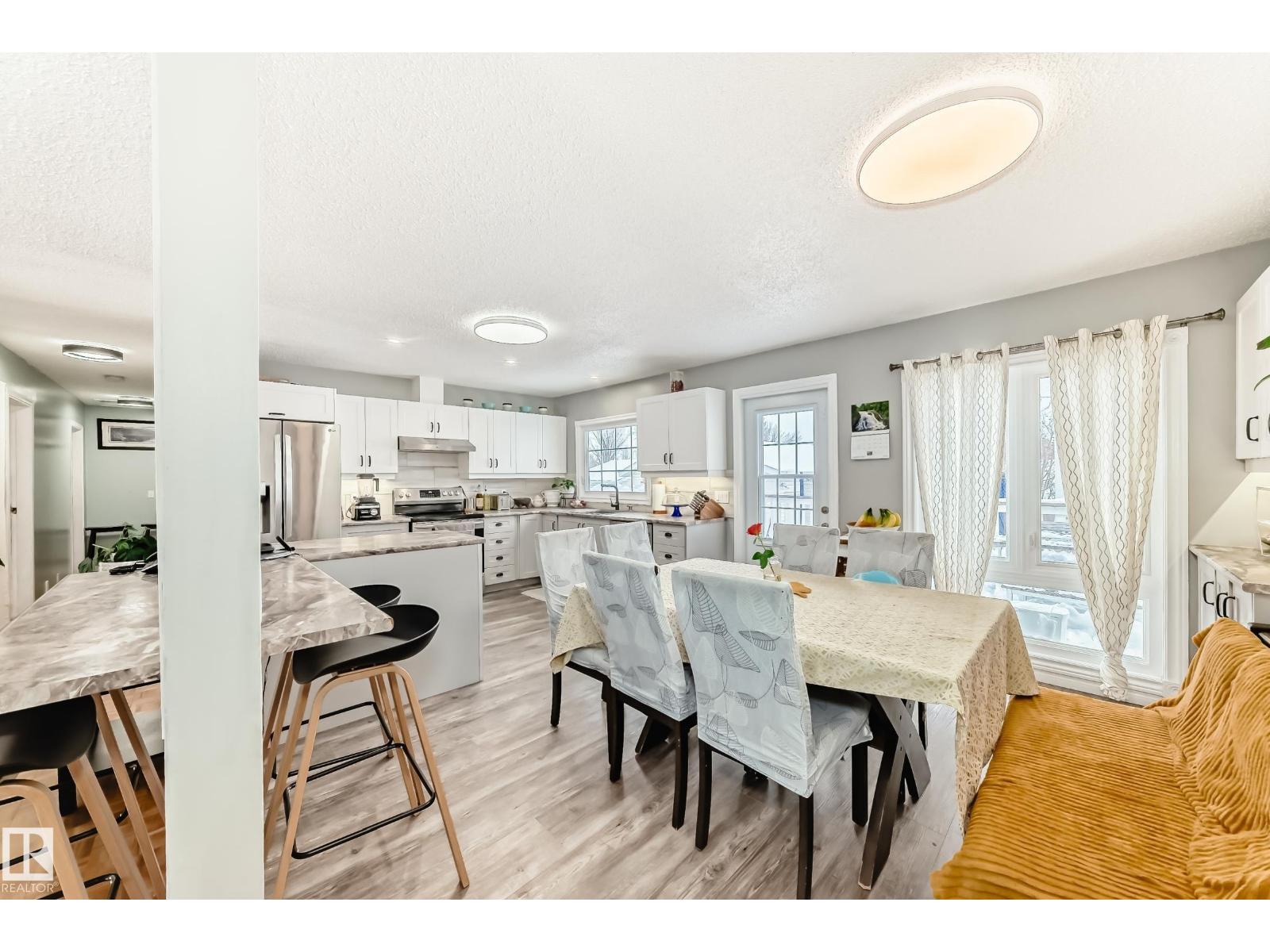 4315 89 St Nw, Edmonton, Alberta  T6K 1A6 - Photo 12 - E4474743