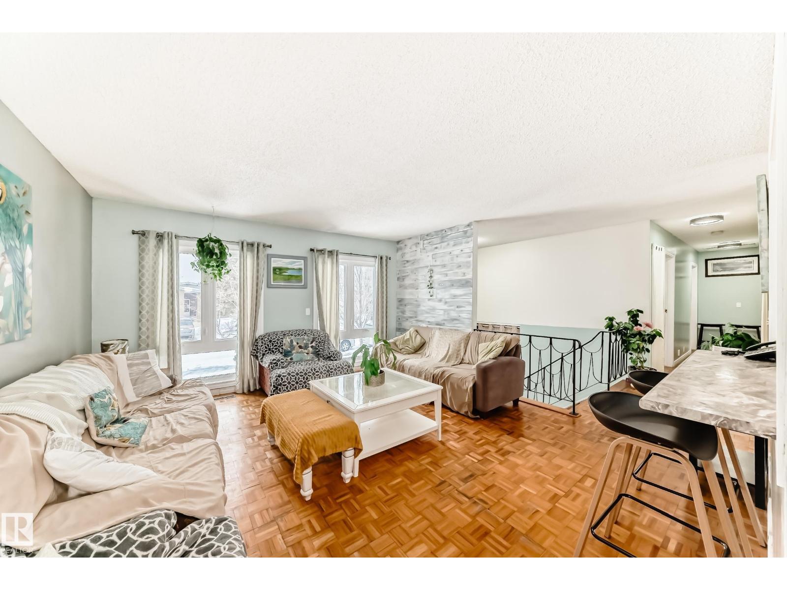 4315 89 St Nw, Edmonton, Alberta  T6K 1A6 - Photo 4 - E4474743