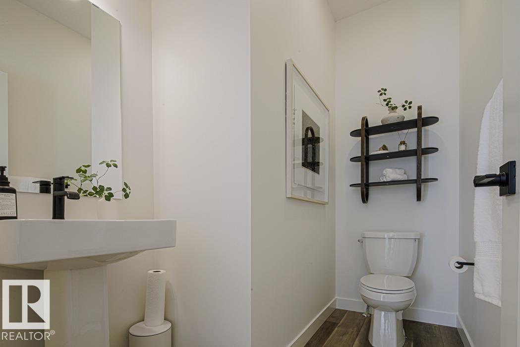 934 18 Av Nw, Edmonton, Alberta  T6T 2X3 - Photo 4 - E4474744