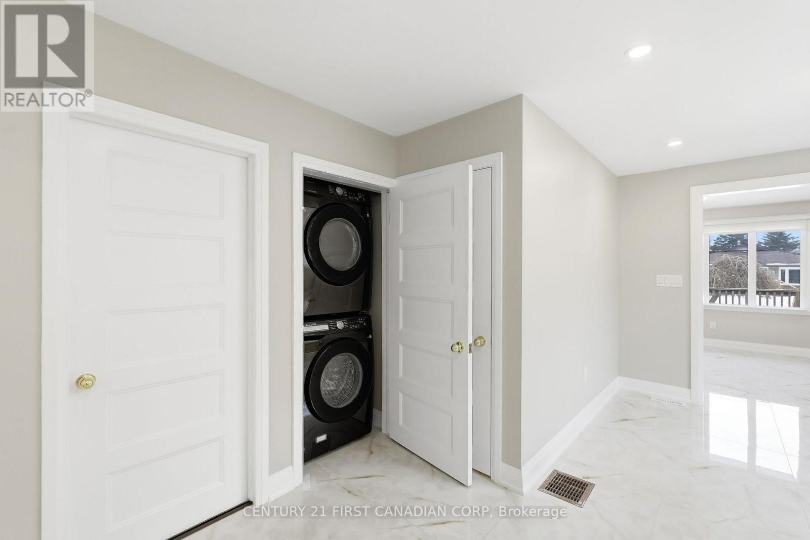 174 Manitoulin Drive, London East, Ontario  N5W 1M7 - Photo 11 - X12817716