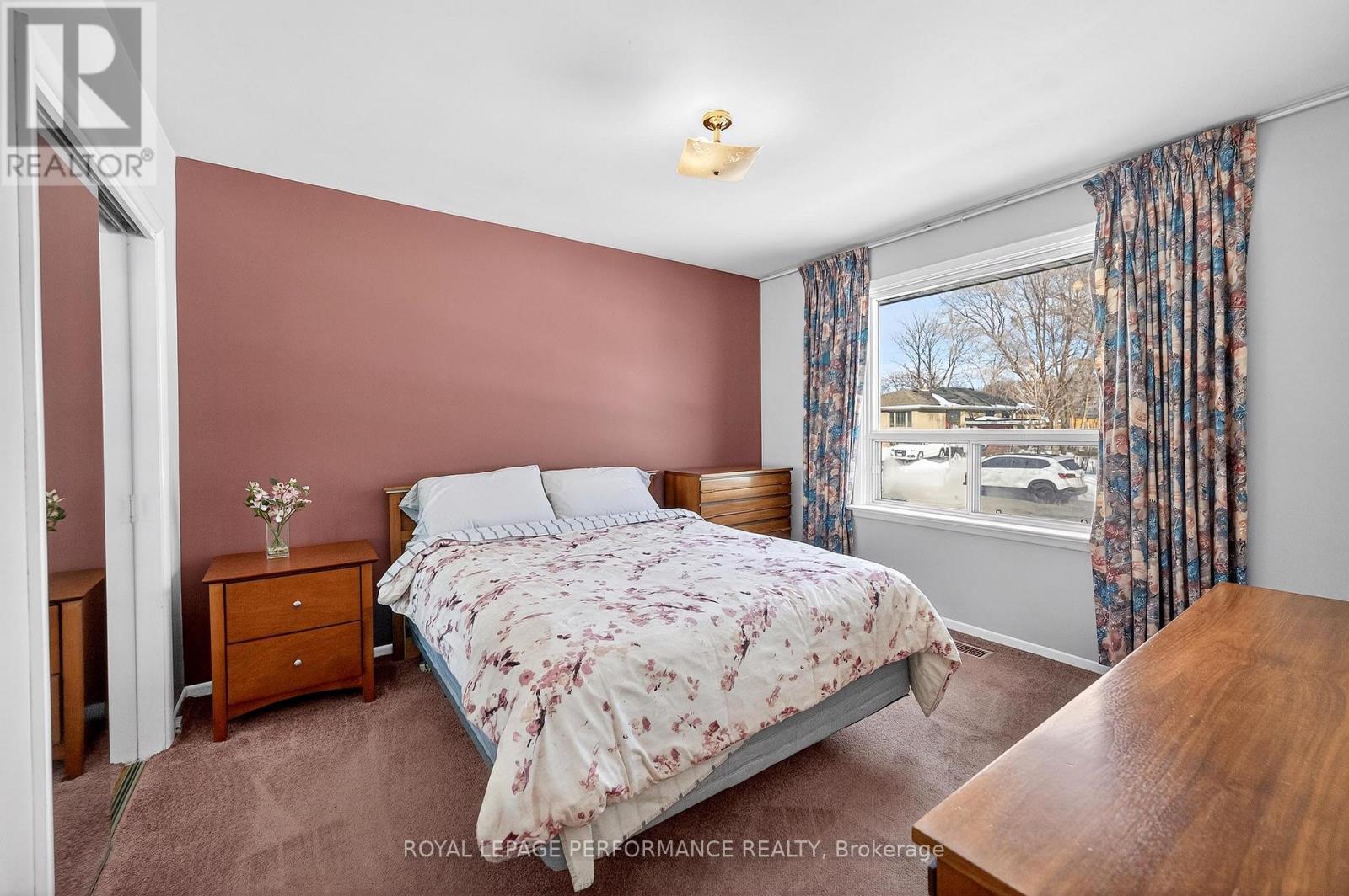 2 Littlewood Crescent, Toronto (Eringate-Centennial-West Deane), Ontario  M9C 4A8 - Photo 22 - W12817722