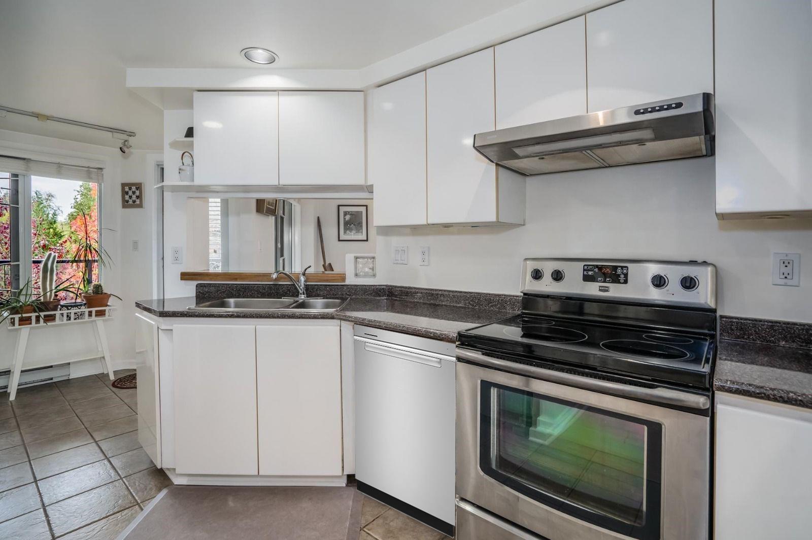 406 9970 148 Street, Surrey, British Columbia  V3R 0P9 - Photo 7 - R3092616