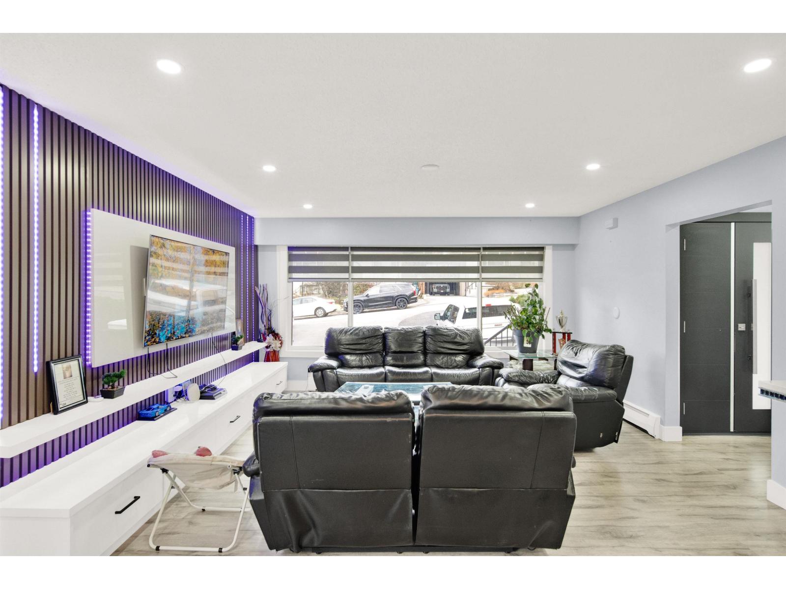 11465 139a Street, Surrey, British Columbia  V3R 3E9 - Photo 2 - R3092952