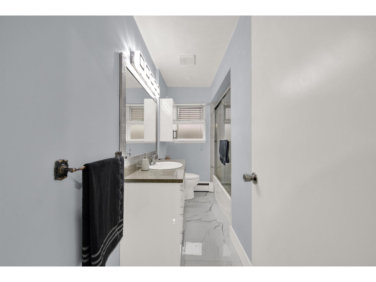 11465 139a Street, Surrey, British Columbia  V3R 3E9 - Photo 10 - R3092952