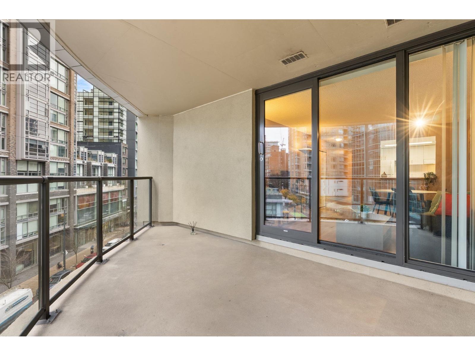 504 789 Drake Street, Vancouver, British Columbia  V6Z 2N7 - Photo 11 - R3092701