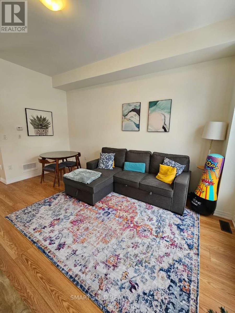 23 Millman Lane, Richmond Hill, Ontario  L4S 0P8 - Photo 5 - N12817710