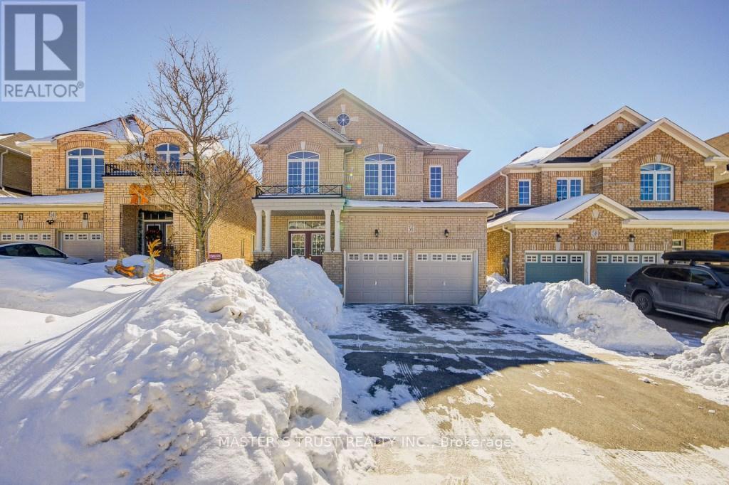 56 HEREFORDSHIRE CRESCENT, East Gwillimbury, Ontario