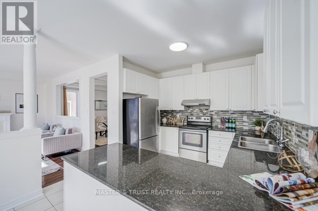 56 Herefordshire Crescent, East Gwillimbury, Ontario  L9N 0B7 - Photo 15 - N12817724