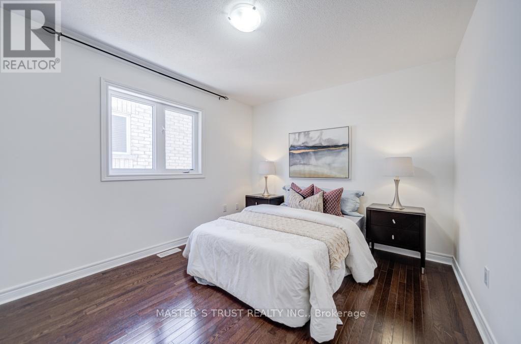 56 Herefordshire Crescent, East Gwillimbury, Ontario  L9N 0B7 - Photo 30 - N12817724