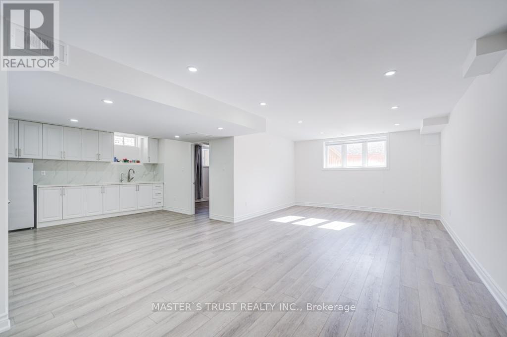 56 Herefordshire Crescent, East Gwillimbury, Ontario  L9N 0B7 - Photo 43 - N12817724