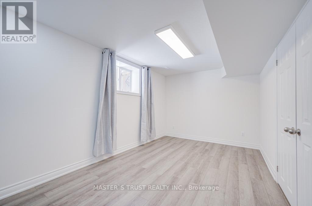 56 Herefordshire Crescent, East Gwillimbury, Ontario  L9N 0B7 - Photo 45 - N12817724