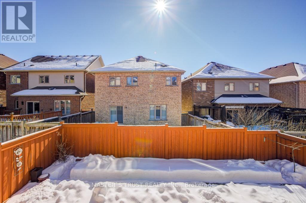 56 Herefordshire Crescent, East Gwillimbury, Ontario  L9N 0B7 - Photo 47 - N12817724