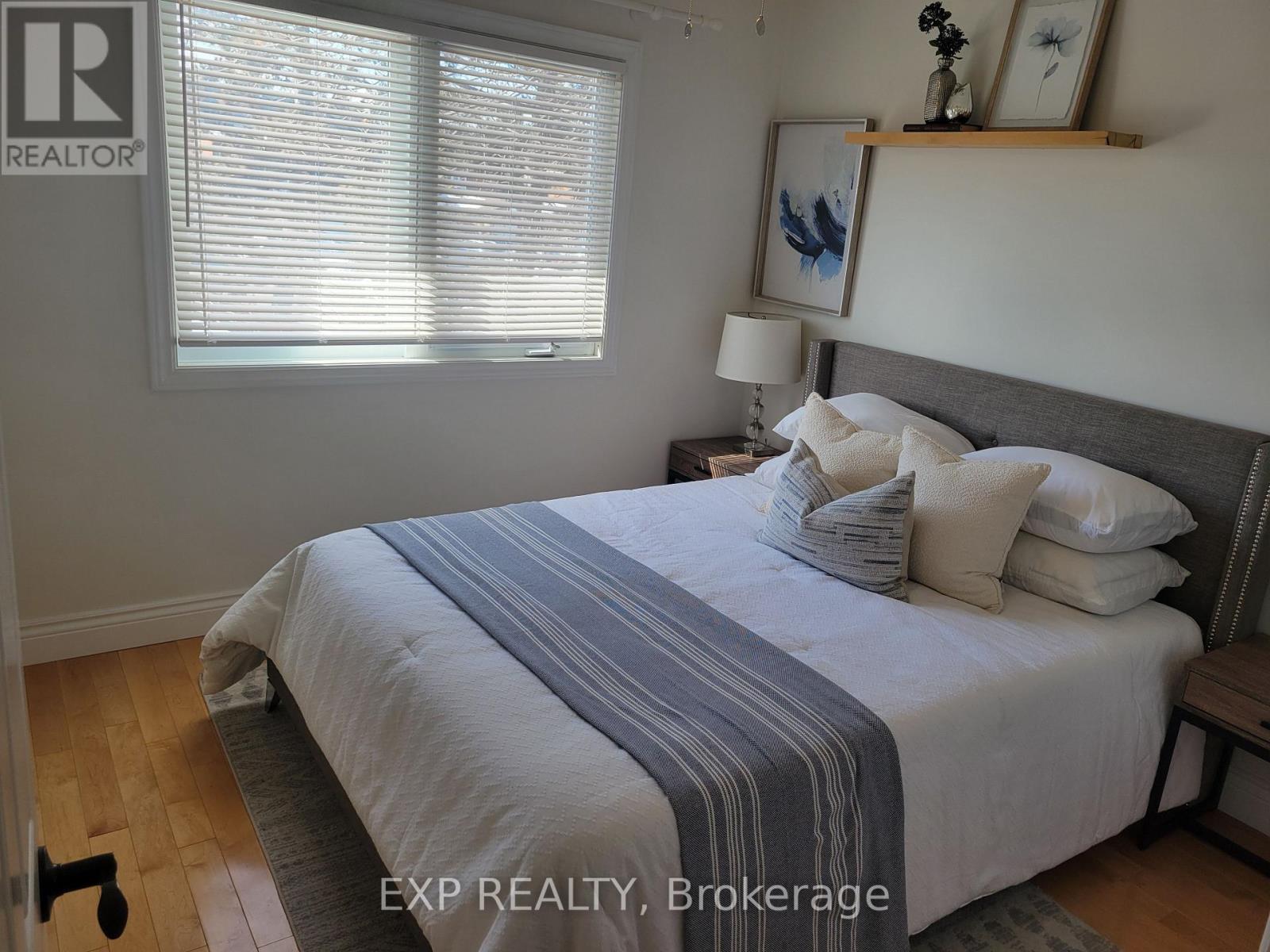 1104 Sawgrass Crescent, Mississauga, Ontario  L5C 3V4 - Photo 21 - W12817708