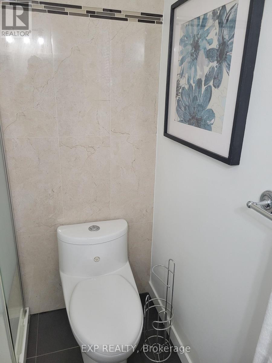 1104 Sawgrass Crescent, Mississauga, Ontario  L5C 3V4 - Photo 28 - W12817708