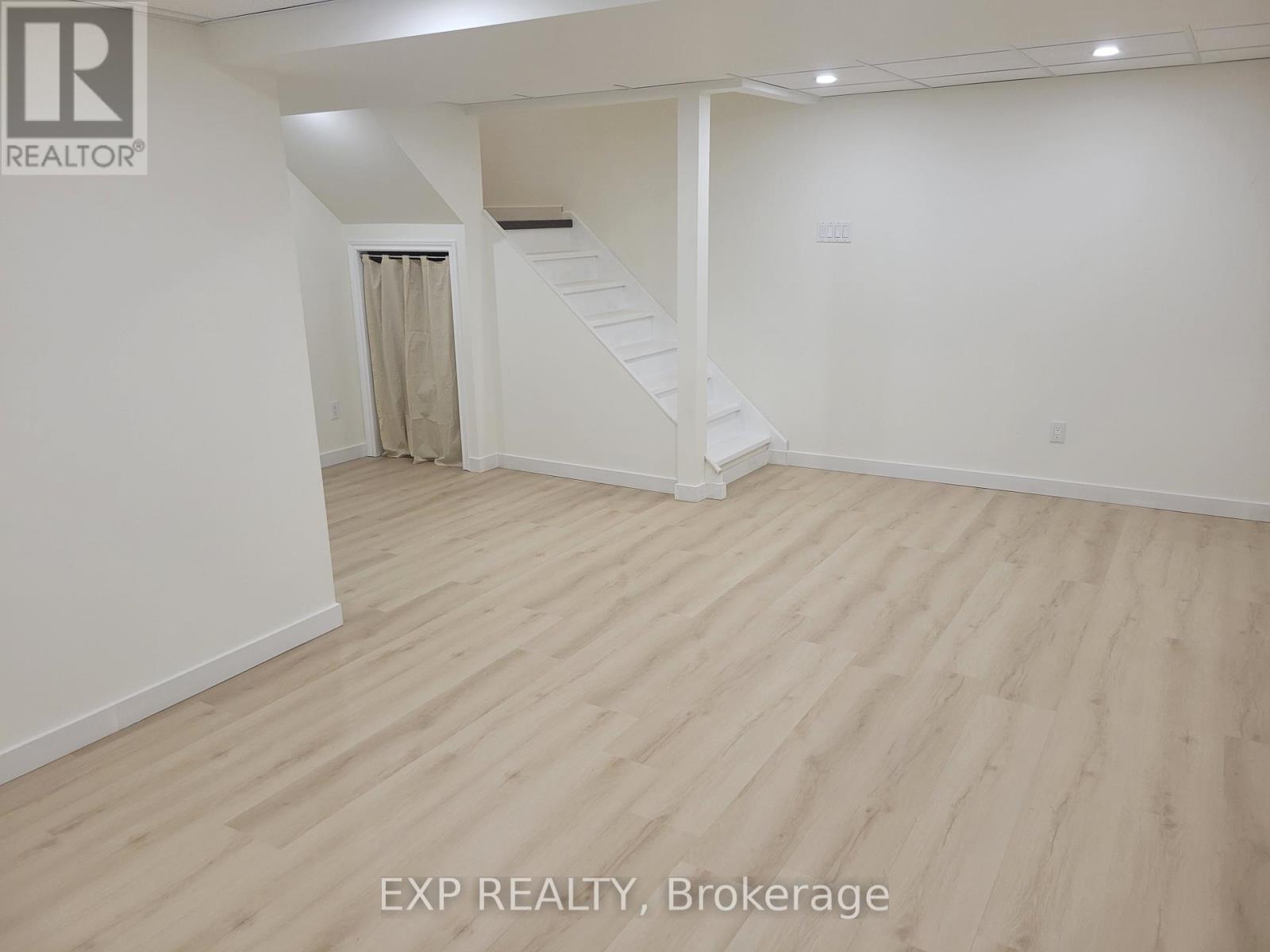 1104 Sawgrass Crescent, Mississauga, Ontario  L5C 3V4 - Photo 32 - W12817708