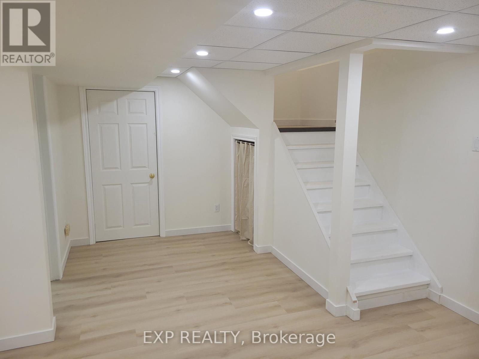 1104 Sawgrass Crescent, Mississauga, Ontario  L5C 3V4 - Photo 33 - W12817708