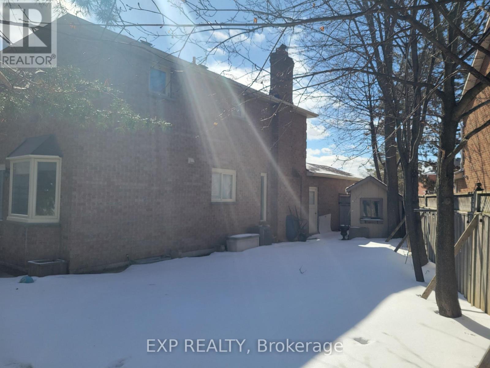 1104 Sawgrass Crescent, Mississauga, Ontario  L5C 3V4 - Photo 36 - W12817708