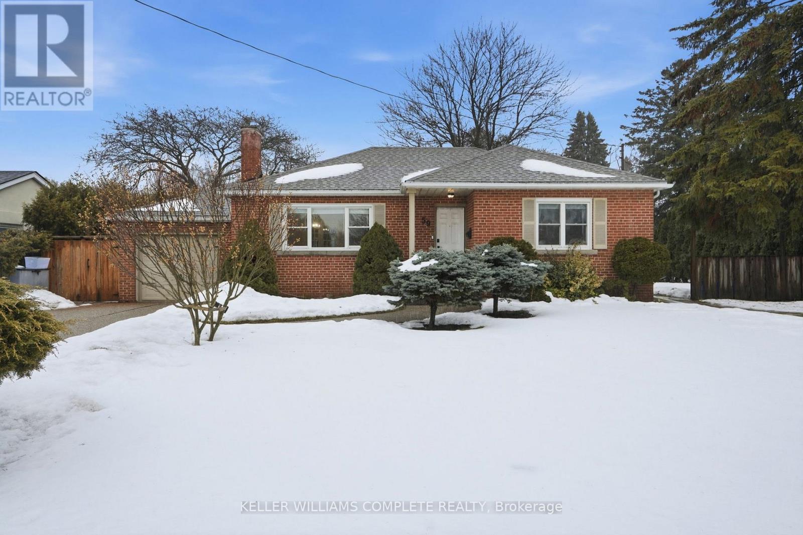 59 Oakley Crescent, Hamilton, Ontario  L9G 1T7 - Photo 4 - X12817736