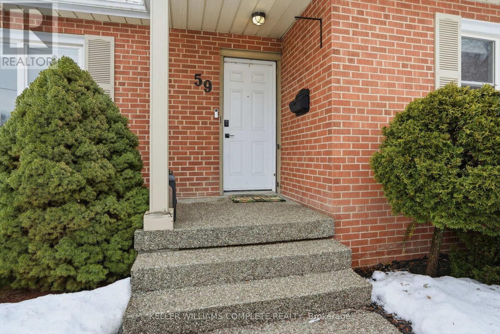 59 Oakley Crescent, Hamilton, Ontario  L9G 1T7 - Photo 6 - X12817736