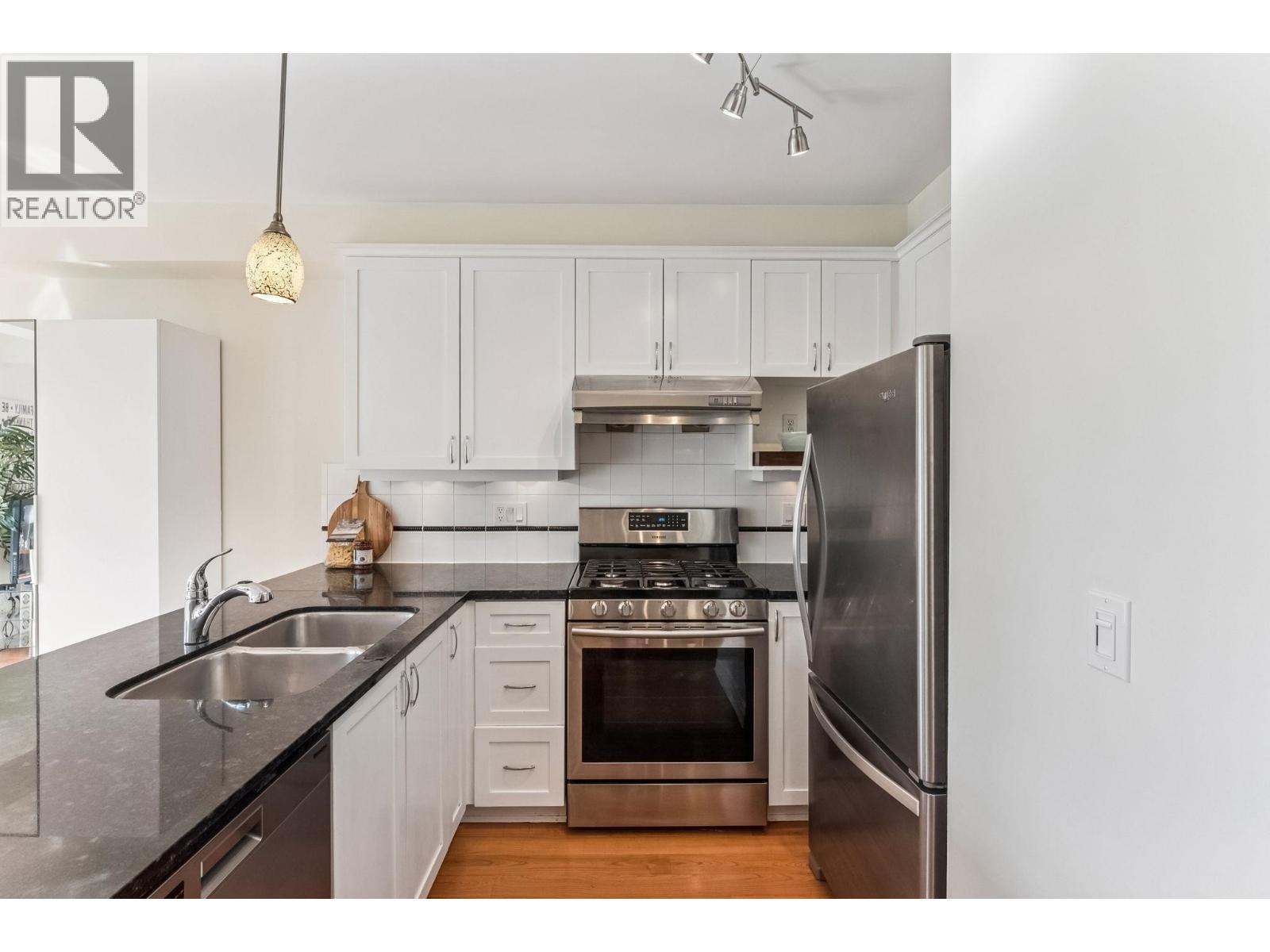 102 3028 W 41st Avenue, Vancouver, British Columbia  V6N 3C9 - Photo 8 - R3093155