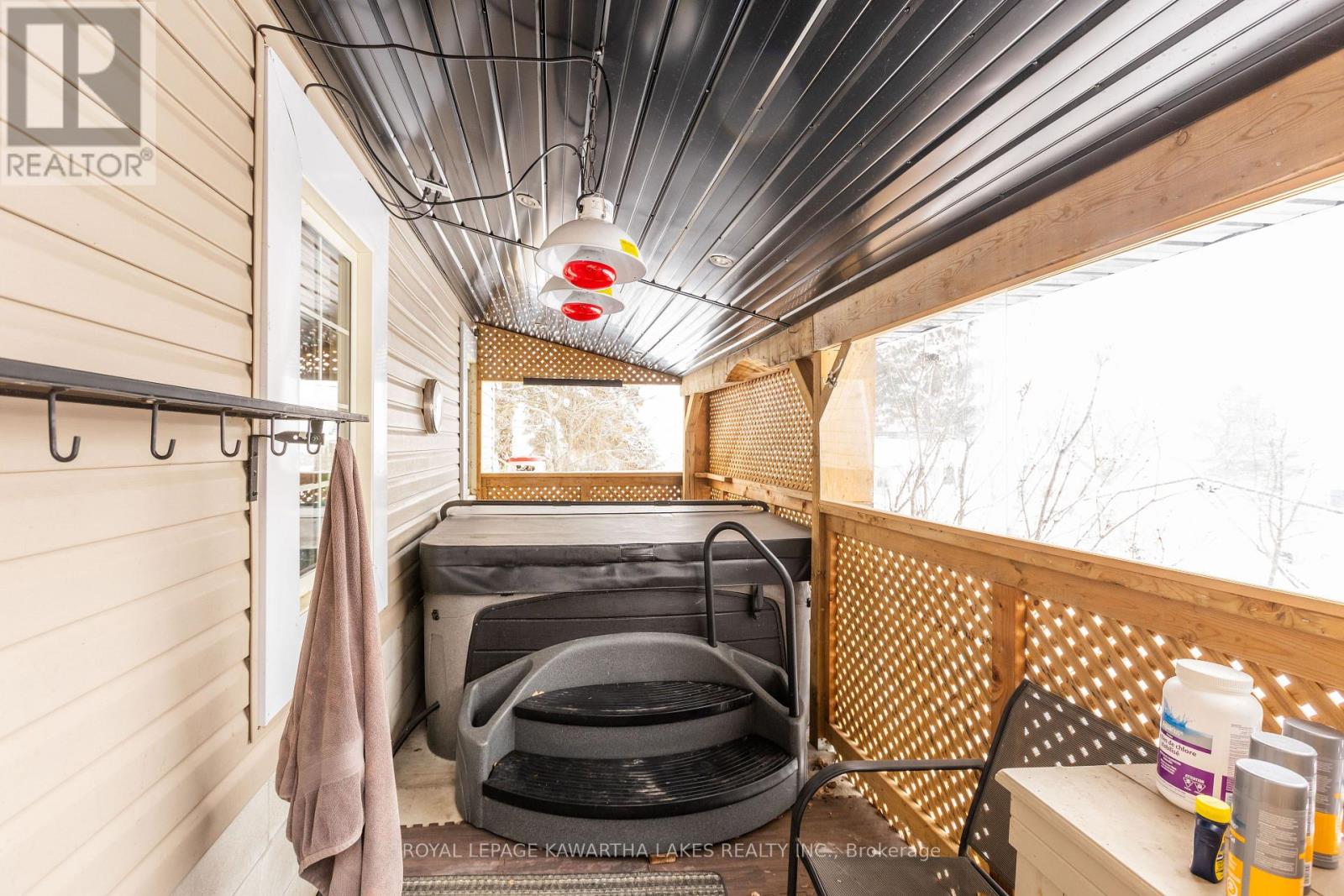 104 Cameron Drive, Kawartha Lakes, Ontario  K0M 1G0 - Photo 29 - X12817744