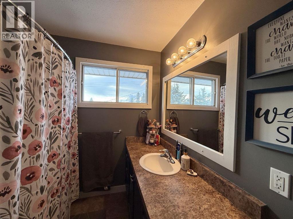 31, 126 Hardisty Avenue, Hinton, Alberta  T7V 1B6 - Photo 15 - A2272504