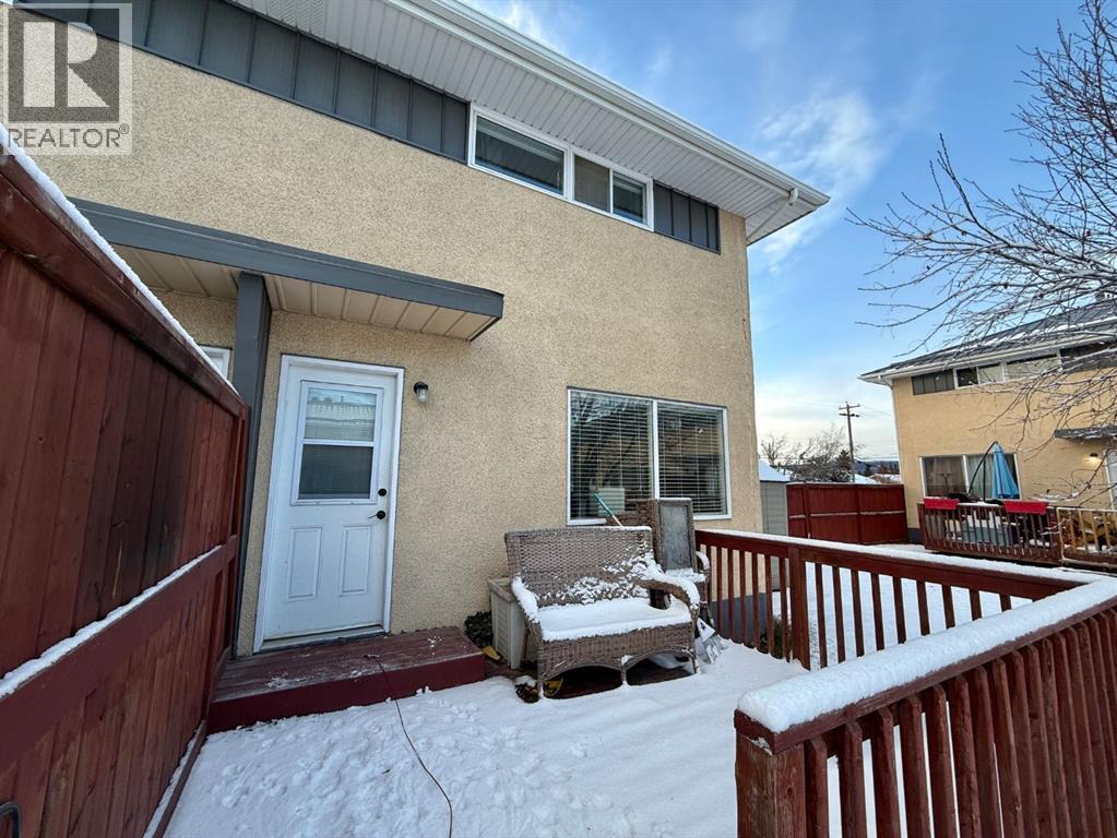 31, 126 Hardisty Avenue, Hinton, Alberta  T7V 1B6 - Photo 2 - A2272504