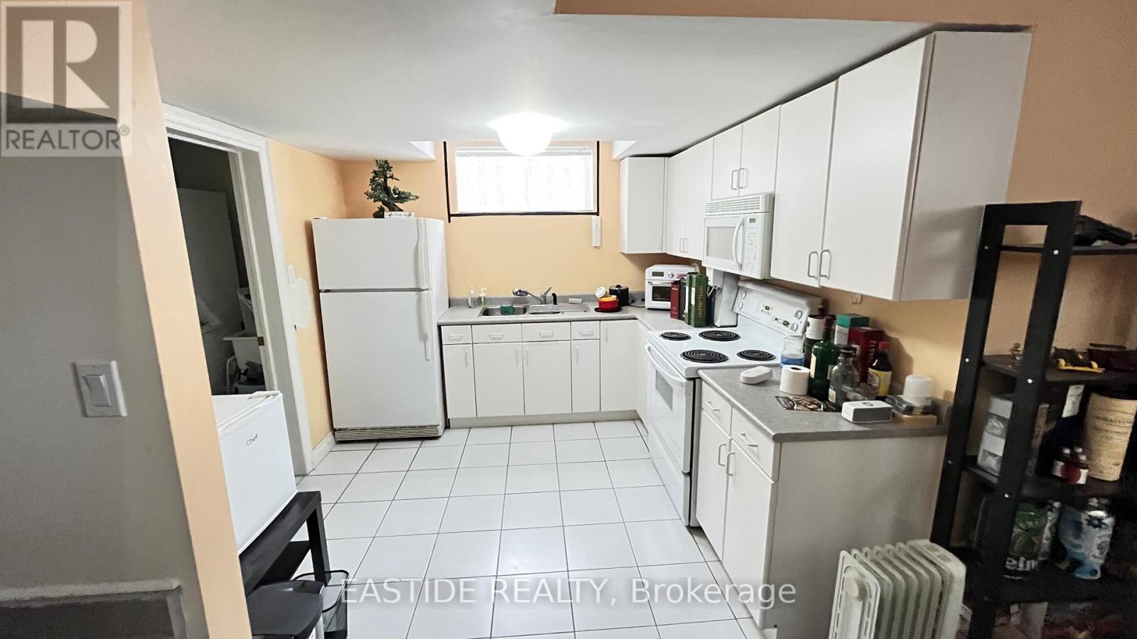 331 Senlac Road, Toronto, Ontario  M2R 3X3 - Photo 13 - C12817748