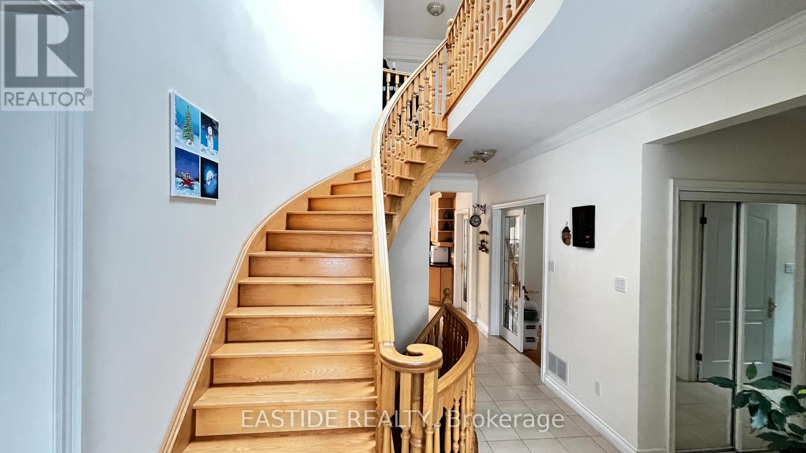 331 Senlac Road, Toronto, Ontario  M2R 3X3 - Photo 7 - C12817748