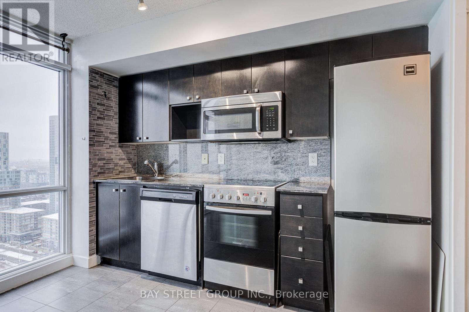 3716 - 11 Brunel Court, Toronto, Ontario  M5V 3Y3 - Photo 7 - C12817758