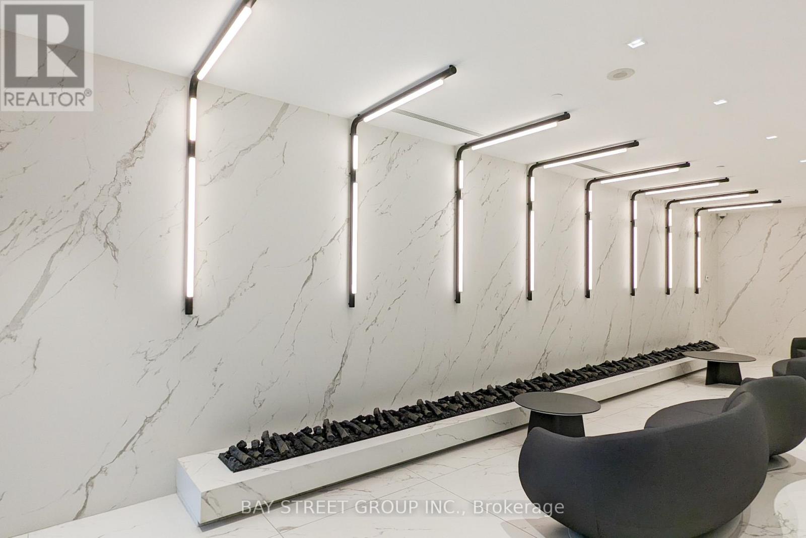 3716 - 11 Brunel Court, Toronto, Ontario  M5V 3Y3 - Photo 18 - C12817760