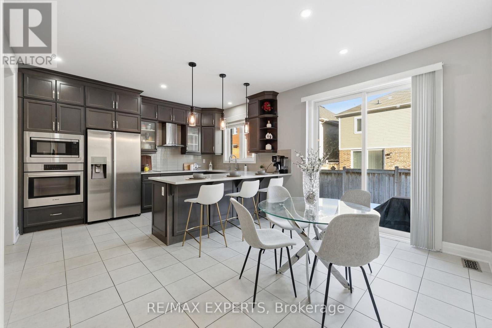 1431 Whitney Terrace, Milton, Ontario  L9E 0B7 - Photo 11 - W12817746