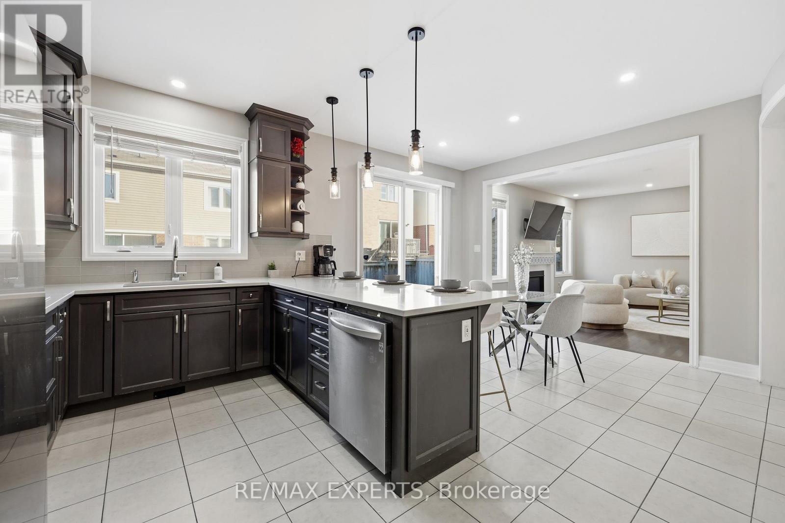 1431 Whitney Terrace, Milton, Ontario  L9E 0B7 - Photo 14 - W12817746