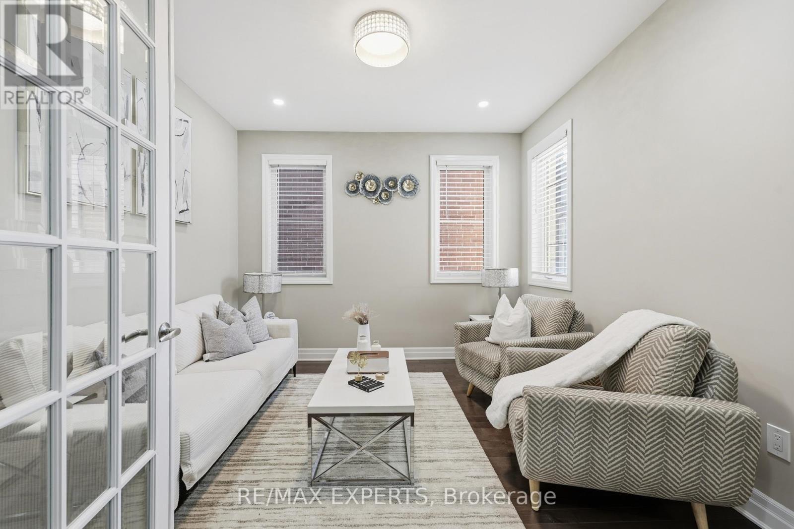 1431 Whitney Terrace, Milton, Ontario  L9E 0B7 - Photo 9 - W12817746