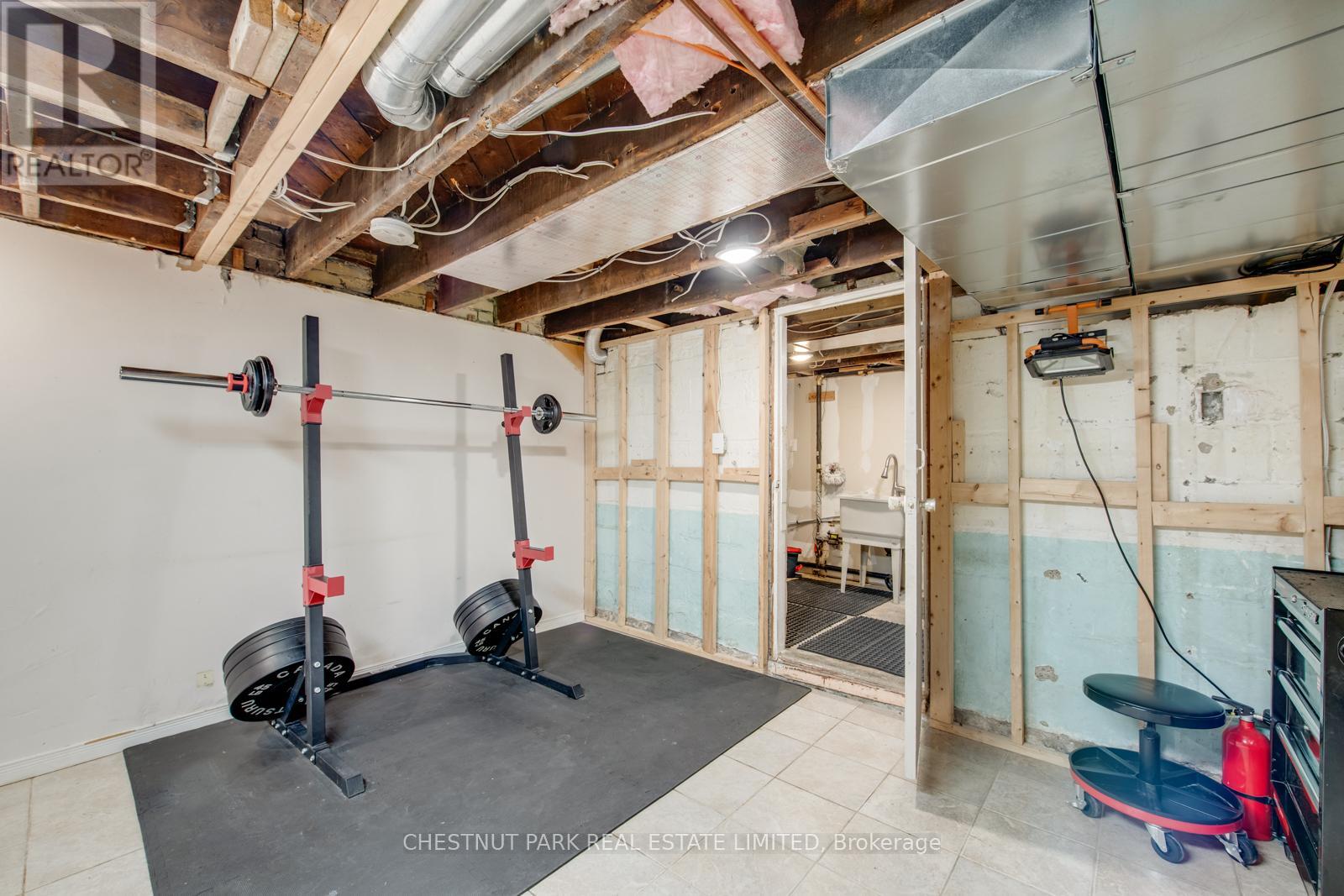 268 Prescott Avenue, Toronto, Ontario  M6N 3H1 - Photo 39 - W12817756