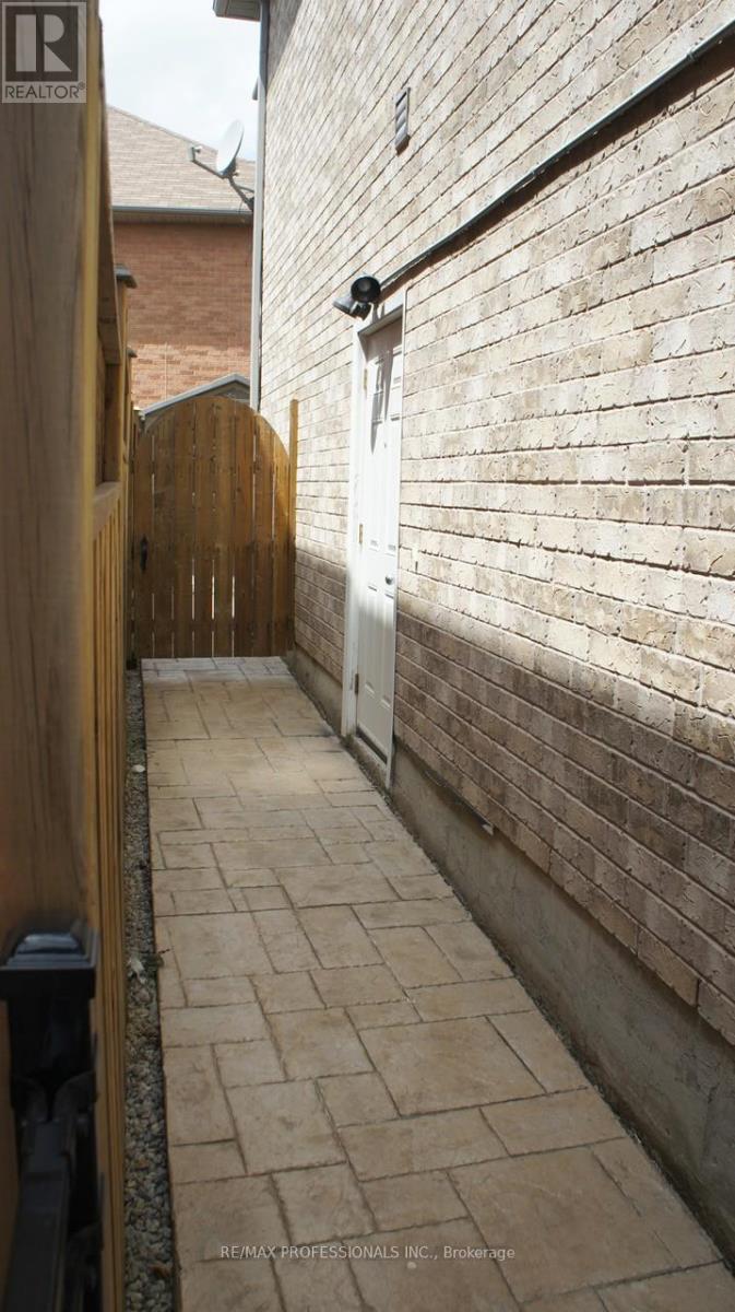 Basement - 143 Nahani Way, Mississauga, Ontario  L4Z 4J9 - Photo 2 - W12817768