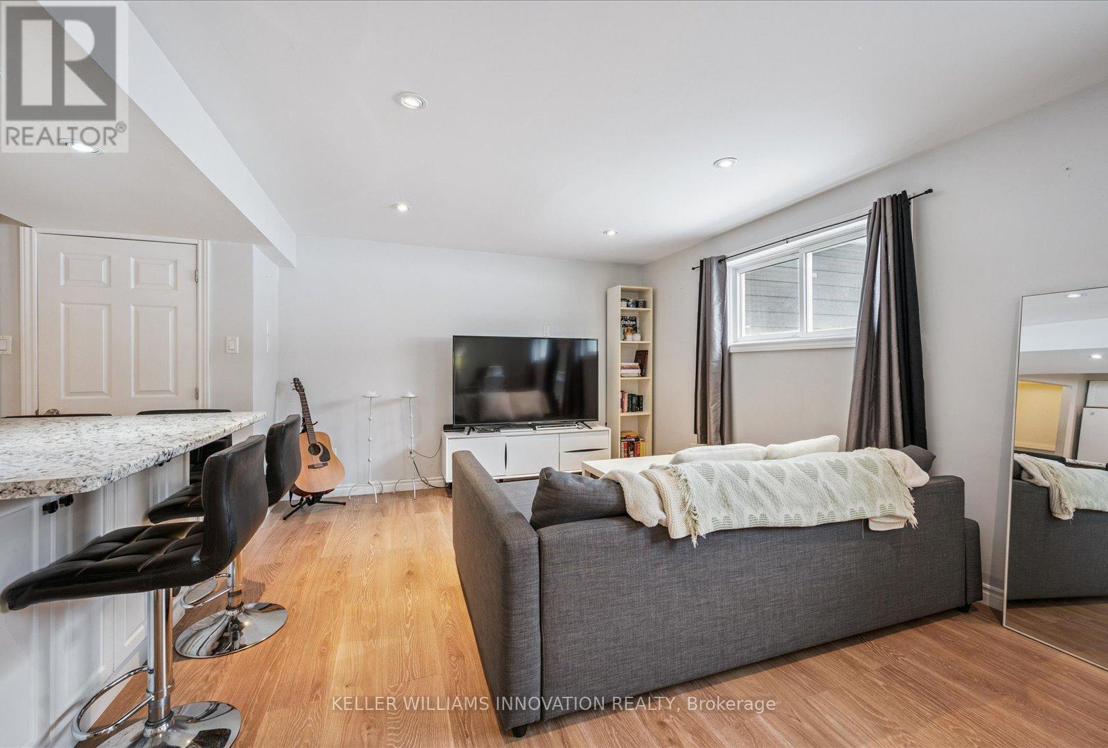 Lower Unit - 306 Shelley Drive, Kitchener, Ontario  N2C 1N1 - Photo 8 - X12817762