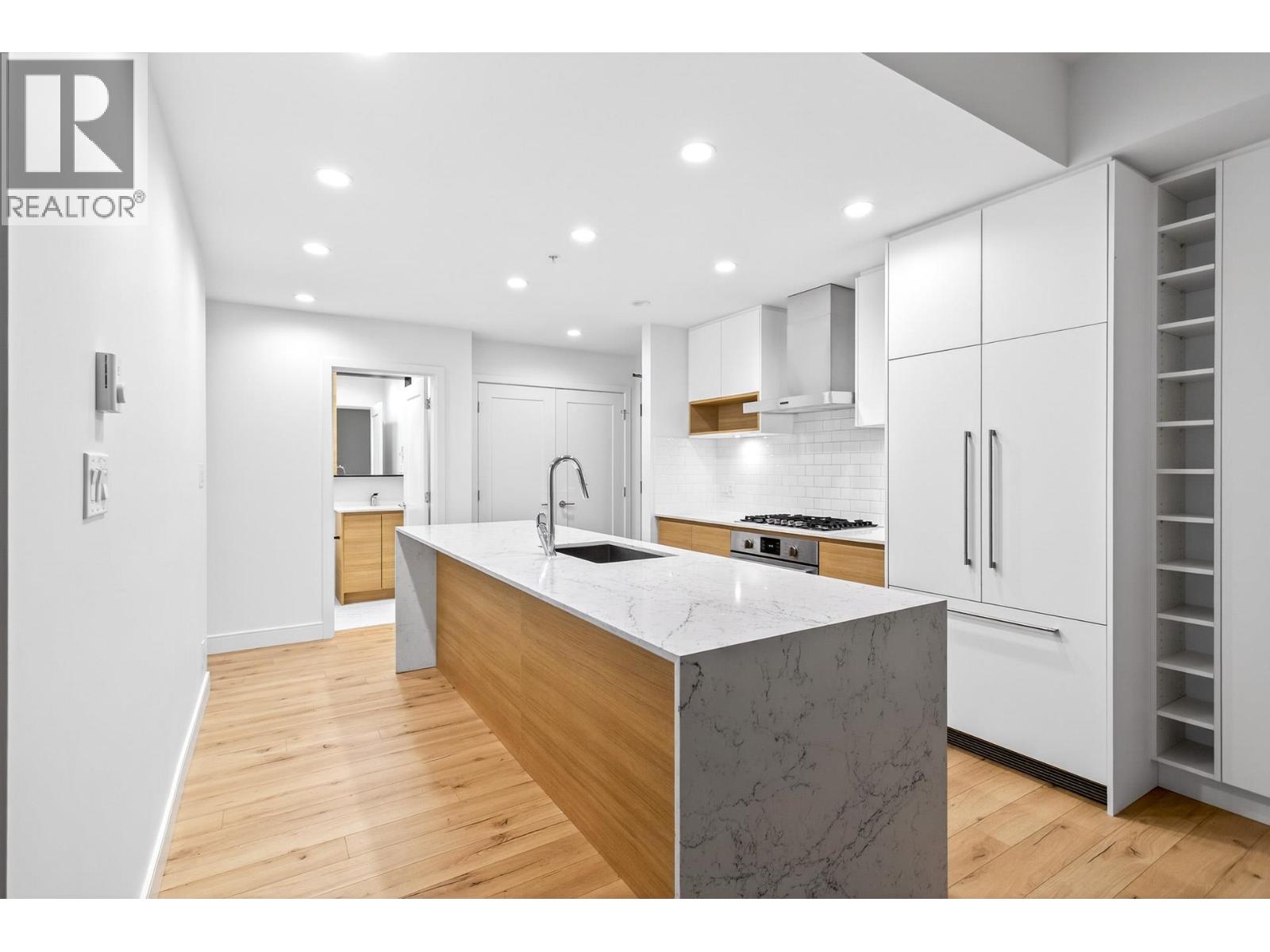 126 55 KLAHANIE DRIVE, Port Moody, British Columbia