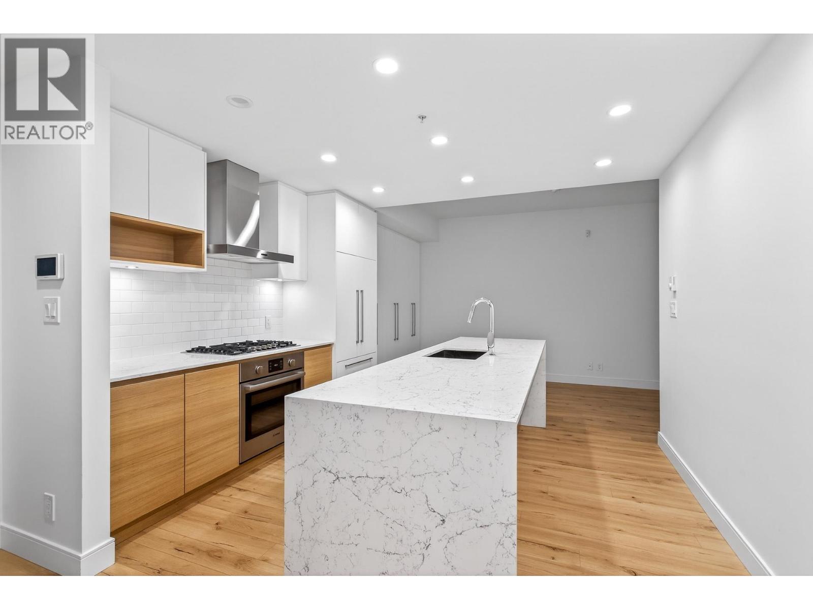 126 55 Klahanie Drive, Port Moody, British Columbia  V3H 0M9 - Photo 4 - R3091676