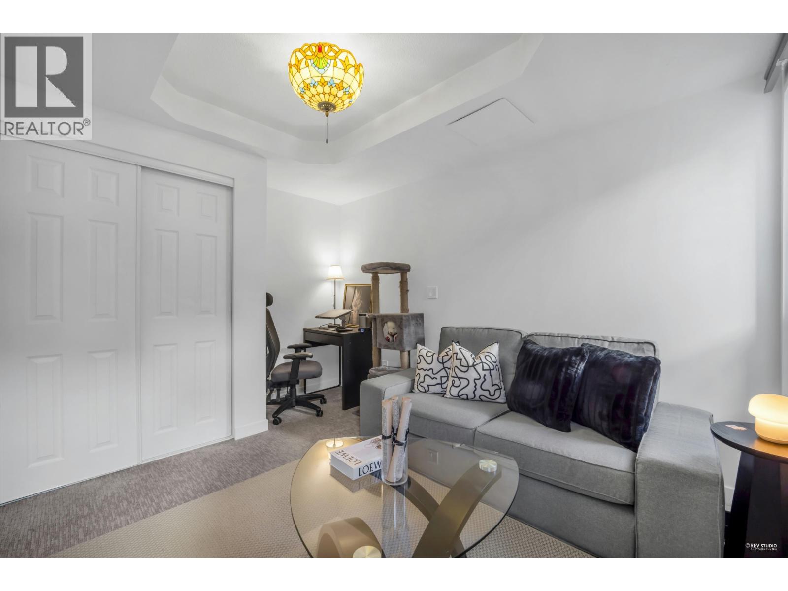 642 Lost Lake Drive, Coquitlam, British Columbia  V3C 5G3 - Photo 7 - R3093338