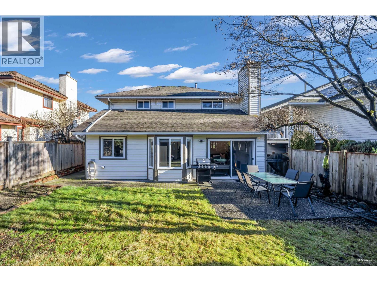 642 Lost Lake Drive, Coquitlam, British Columbia  V3C 5G3 - Photo 24 - R3093338