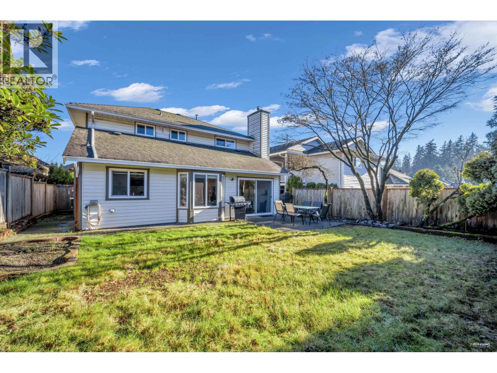 642 Lost Lake Drive, Coquitlam, British Columbia  V3C 5G3 - Photo 25 - R3093338