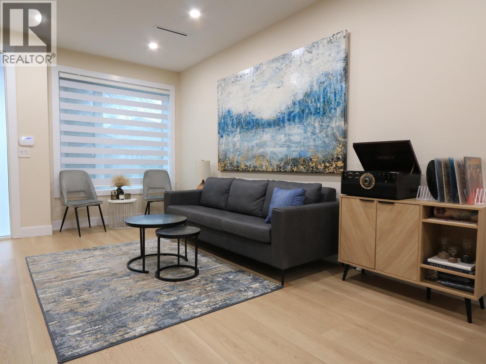 2828 Cheyenne Avenue, Vancouver, British Columbia  V5R 4R6 - Photo 6 - R3092937