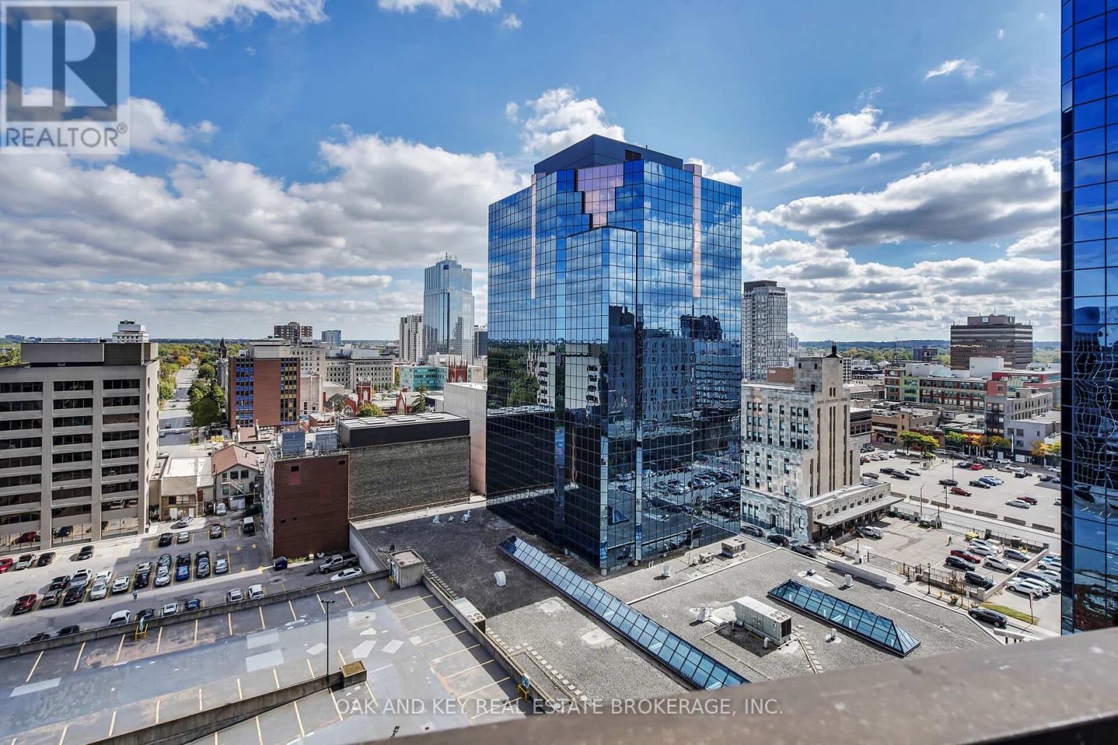 Photo 24 of 48 for 1404 - 500 Talbot Street